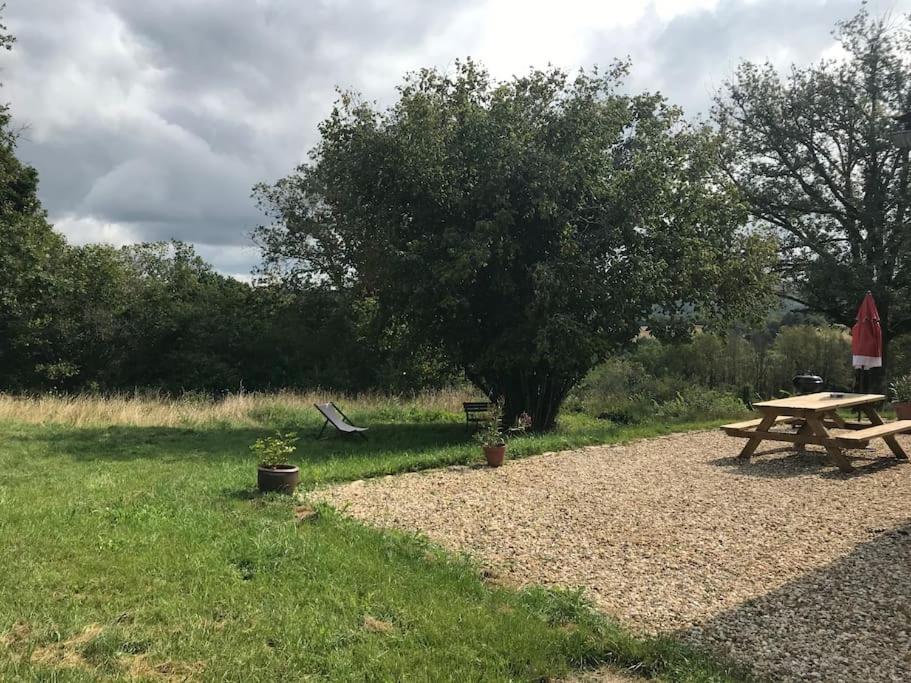 Montceau-et-Echarnant Maison De Bois En Pleine Nature A 20 Min De Beaune מראה חיצוני תמונה